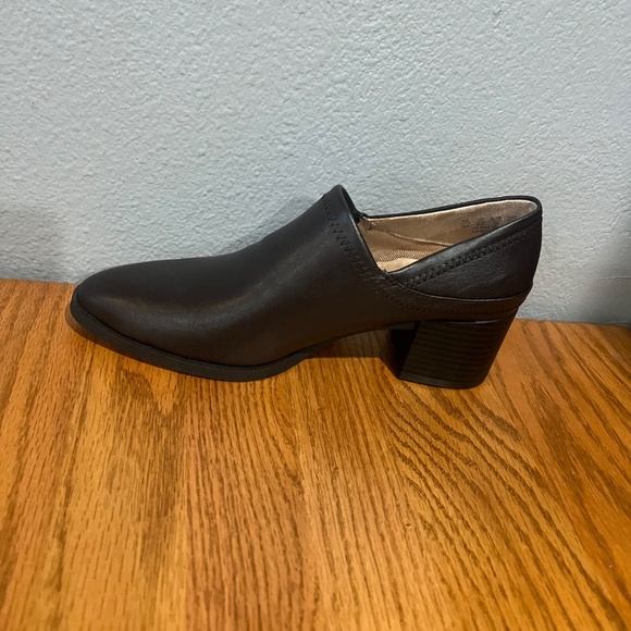 New LifeStride Womens Dina Slip On Block Heel Boot Shooties Brown Size 6 Wide - Picture 2 of 6